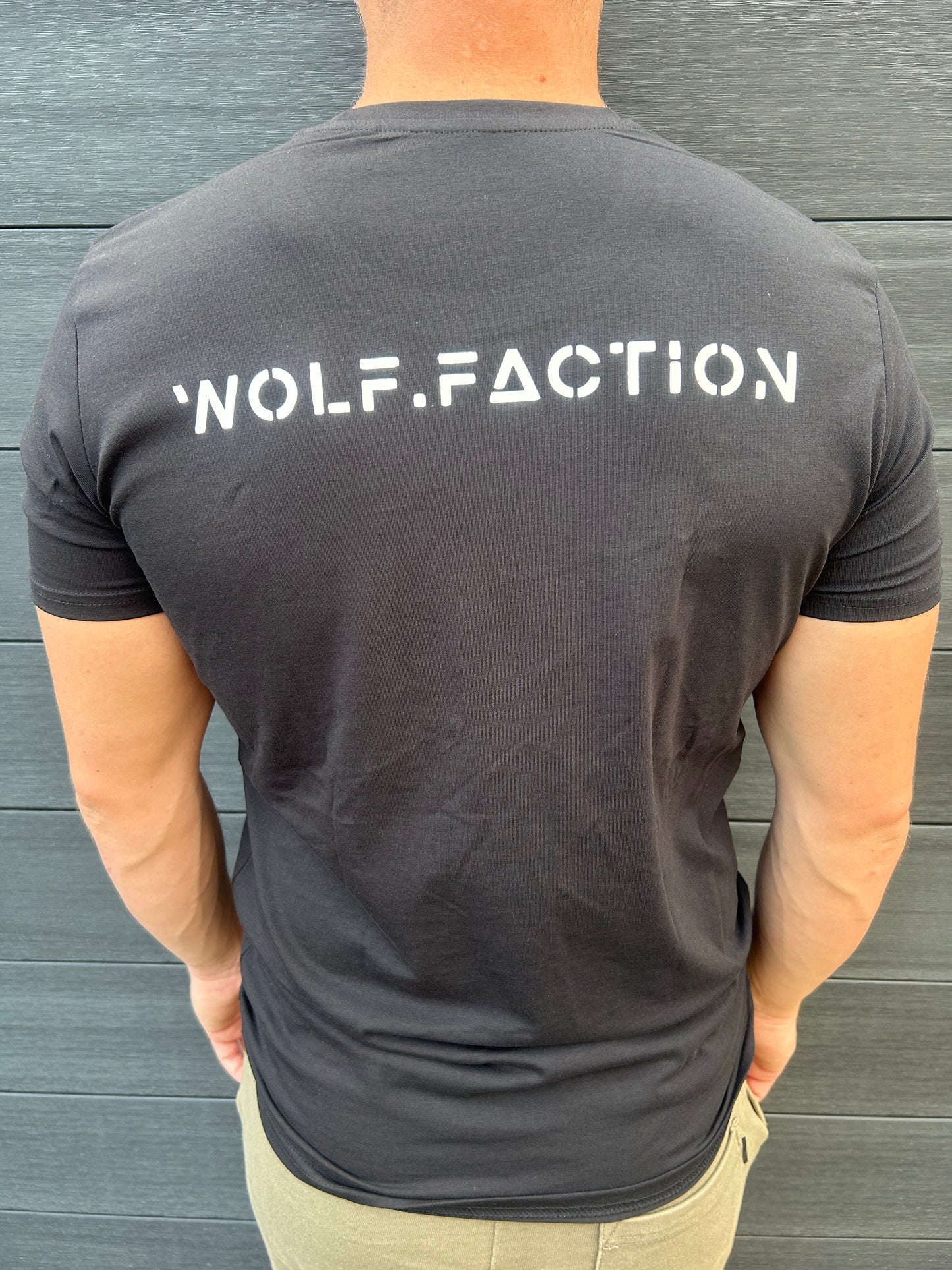 SHAPED WOLF T-SHIRT