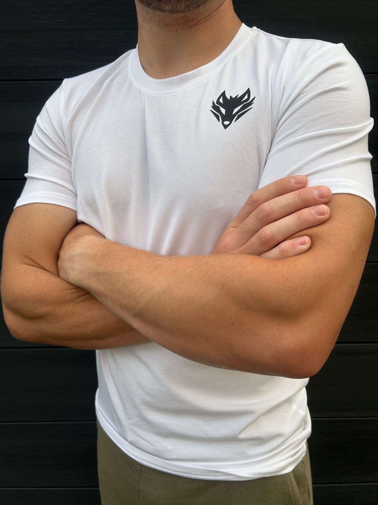 SHAPED WOLF T-SHIRT